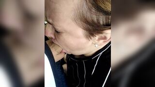 ПАРЕНЕК ТРАХНУЛ ЗРЕЛУЮ ПОПУТЧИЦУ ЖЕСТКО НА ПРИРОДЕ порно